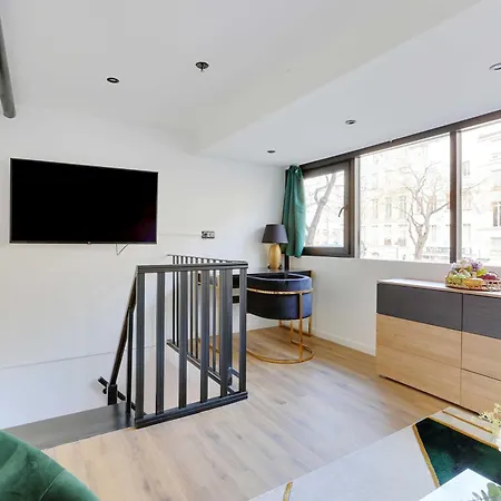 Amazing 1bdr-4p Beaubourg - Le Marais Apartment